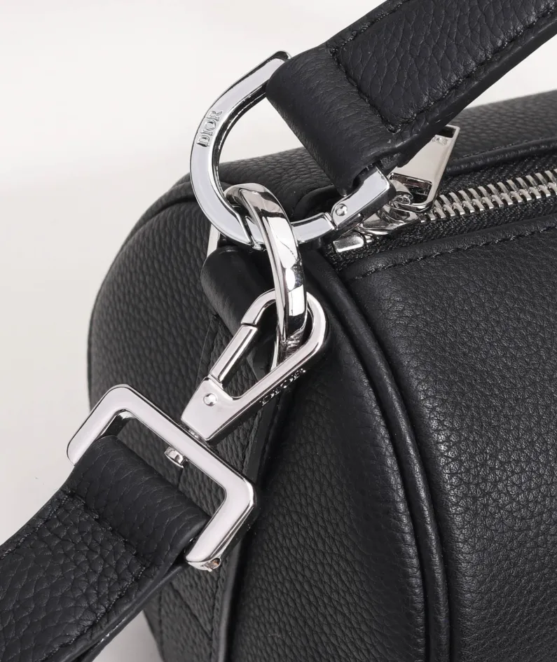 Size: 17 x 11.5 x 11.5 cm