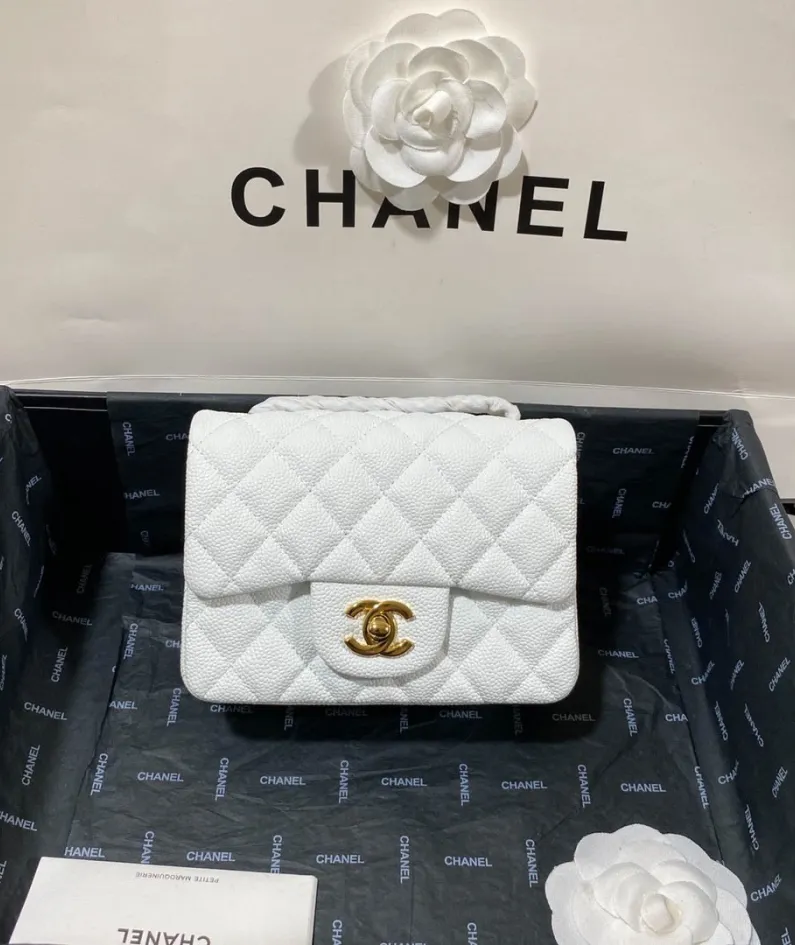 Lambskin Model: 1115 Size: 17cm