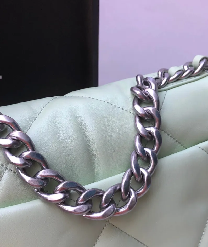Chanel Model: S1160 Size: 26cm