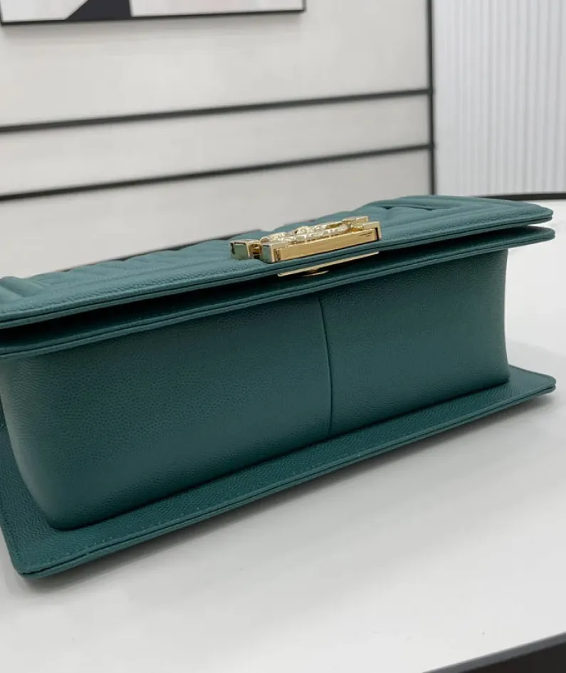 Diamond ball calfskin Size: 25cm