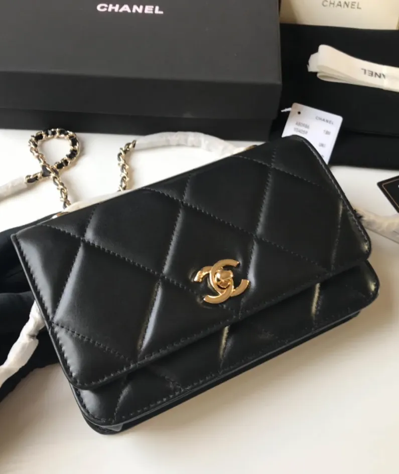 CHANEL Style: A80986 Size: 19.5*13.5*3.5cm Light Gold.