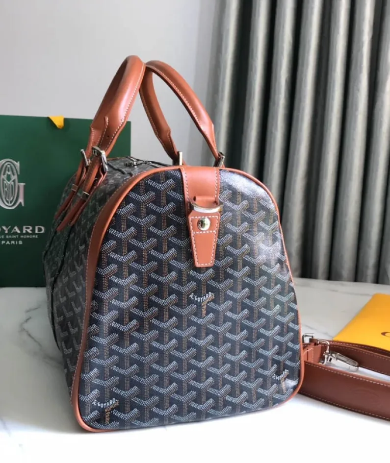 Goya Travel Bag Size: 48*23*24cm