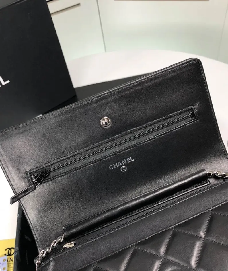 Lambskin Shoulder Chain Bag Style Number: 33814