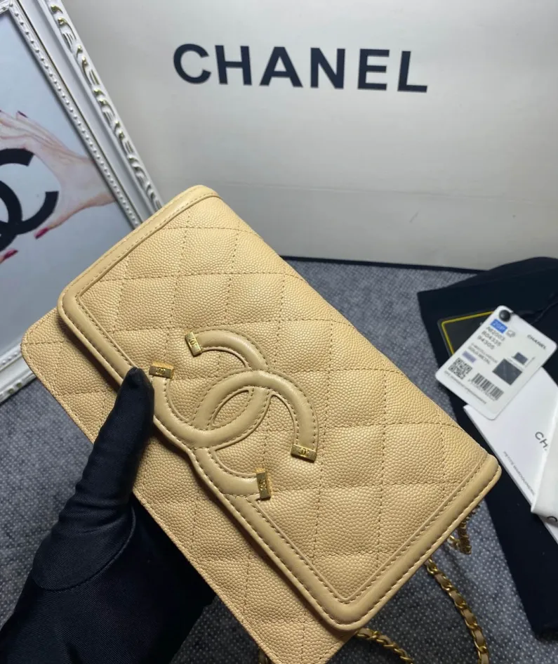 Cross bag gold buckle Model: 82003 Size: 19cm
