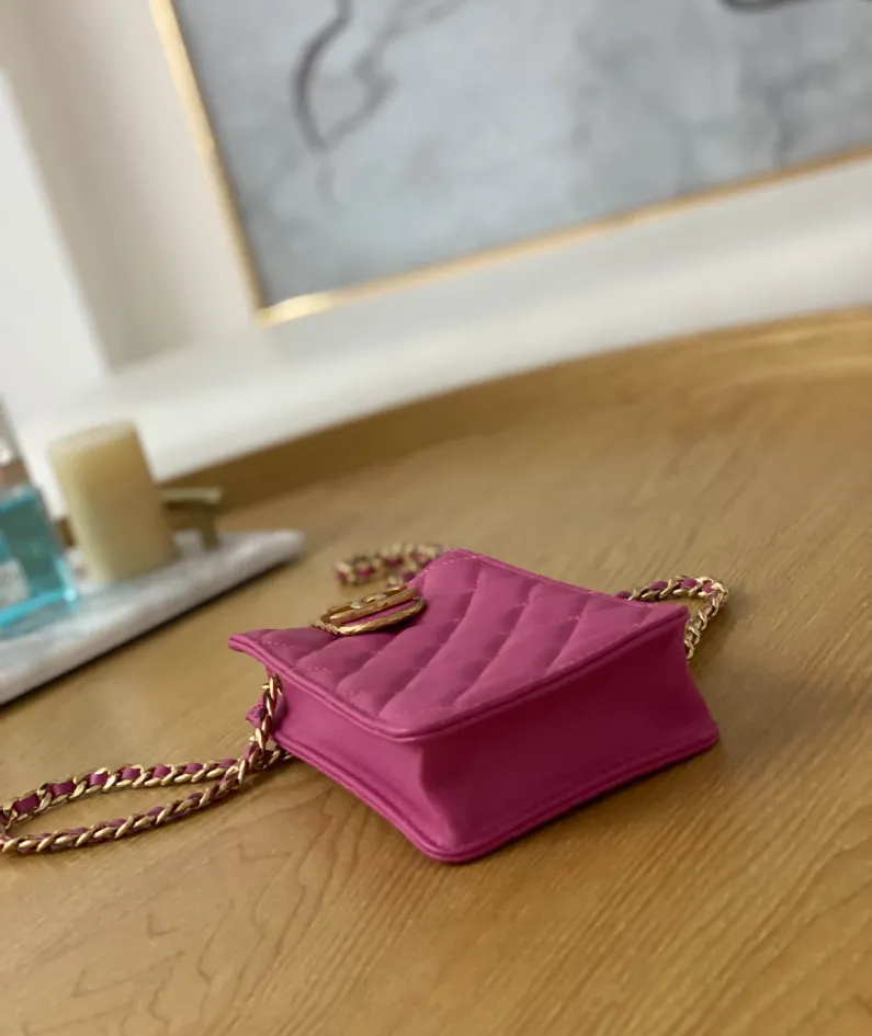 Mobile phone bag Size: 18*3*10cm