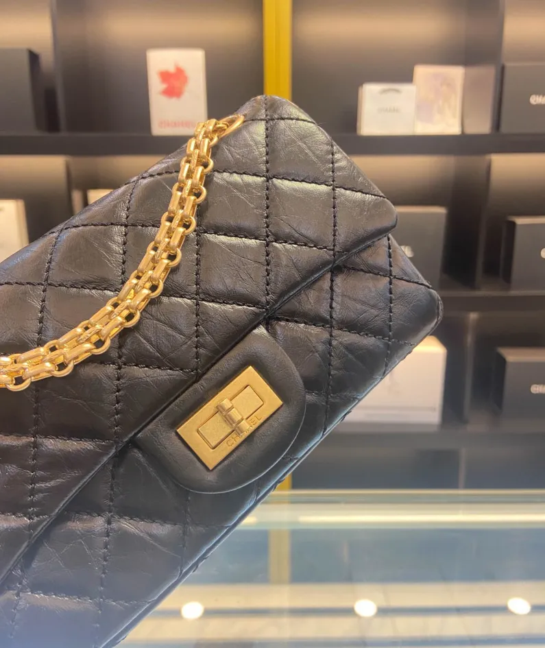 CHANEL size: 20cm