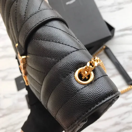 Envelope package Size：21x13x6cm Code：392745