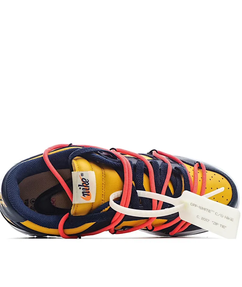 OFF-WHITE x Futura x Nike Dunk Low 板鞋  