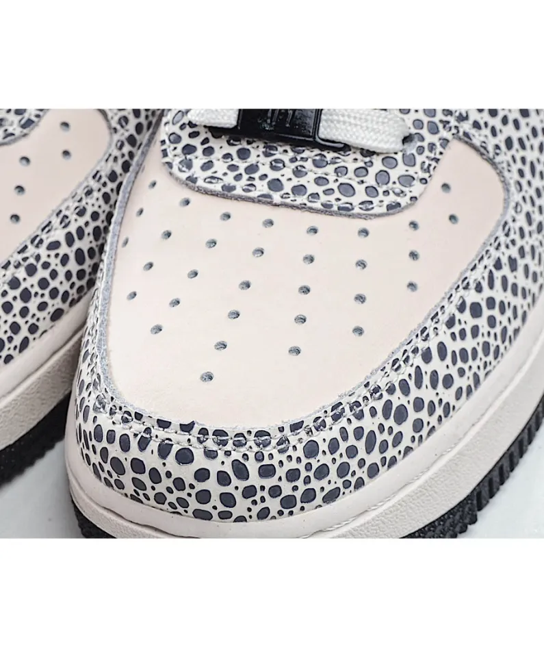 Nike Air Force 1 Low Low Top Sneakers