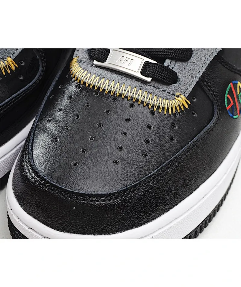 Nike Air Force 1 Low-Top Sneakers
