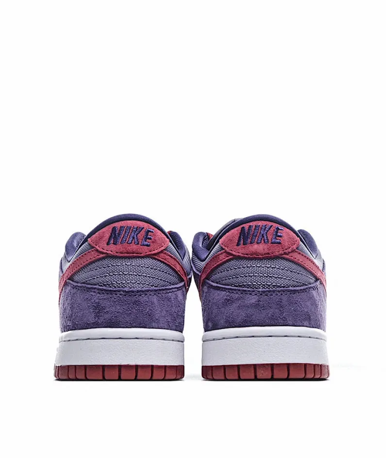 Nike Dunk SB Low Plum Low Raspberry Purple Sneakers