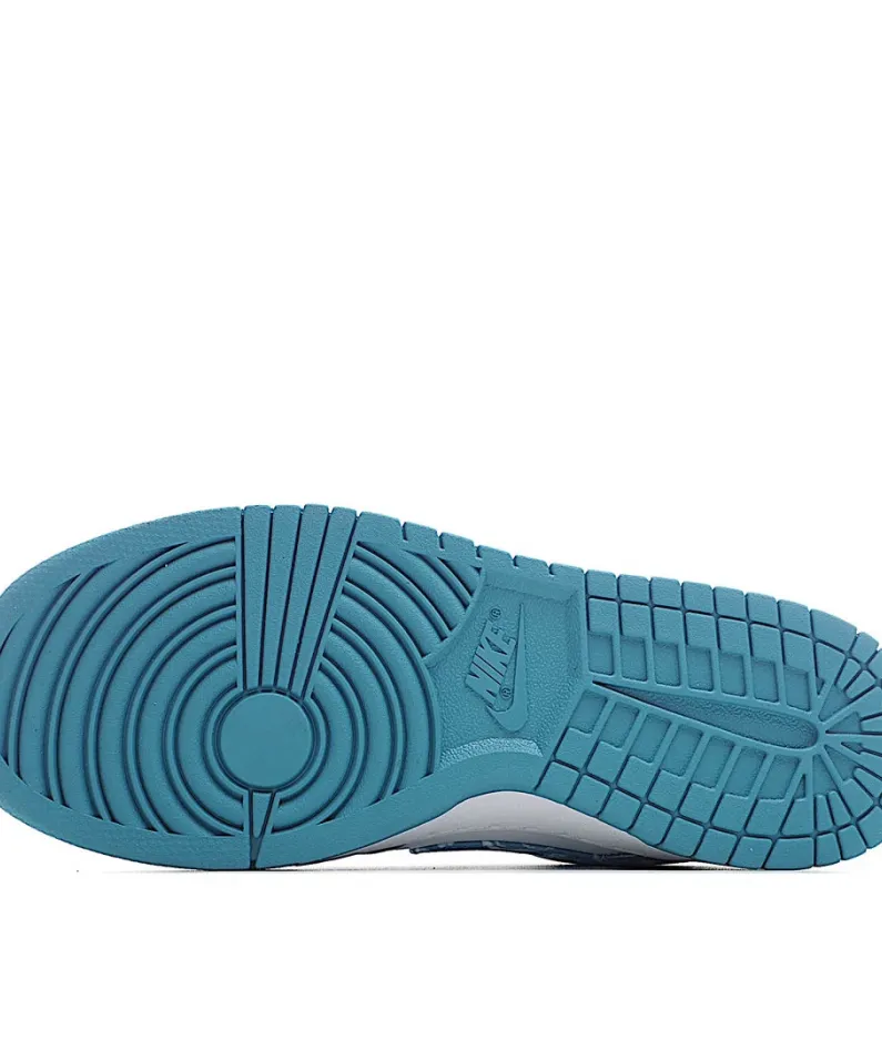 Nike Dunk Low Green/blue paisley sneakers