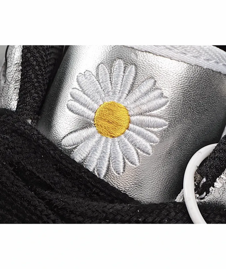 PEACEMINUSONE x Nike Air Force 1 2.0 Low Top Sneakers