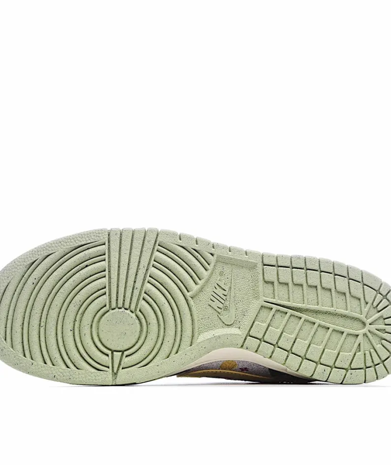 Nike SB Dunk Low