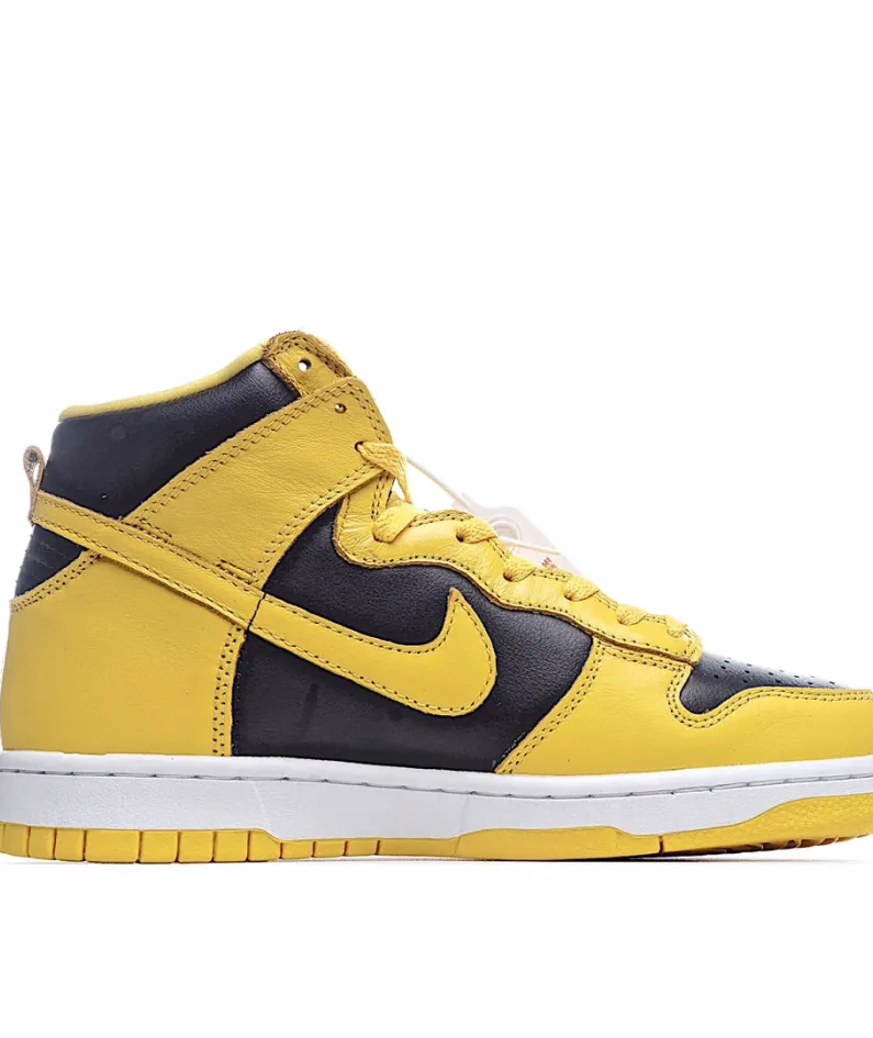 Nike Dunk High SP“ Varsity Maize