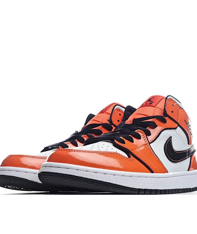 Air Jordan 1 Mid SE 'Turf Orange'