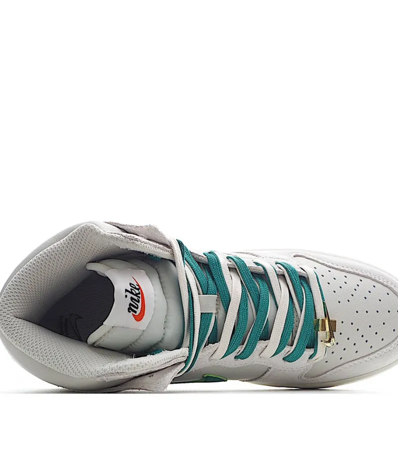 Nike DUNK HI SE