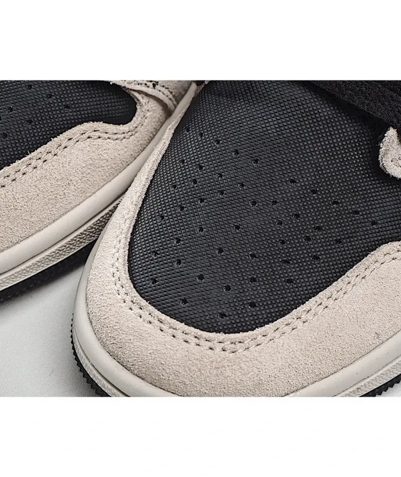 Air Jordan 1 Mid Beige