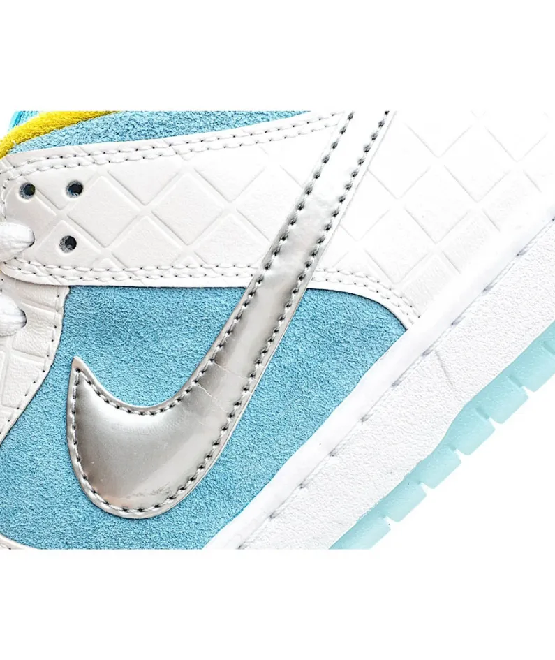 FTC Skateboarding x Nike SB Dunk Low Pro QSLAGOON PULSE Diamond Silver Ice Blue