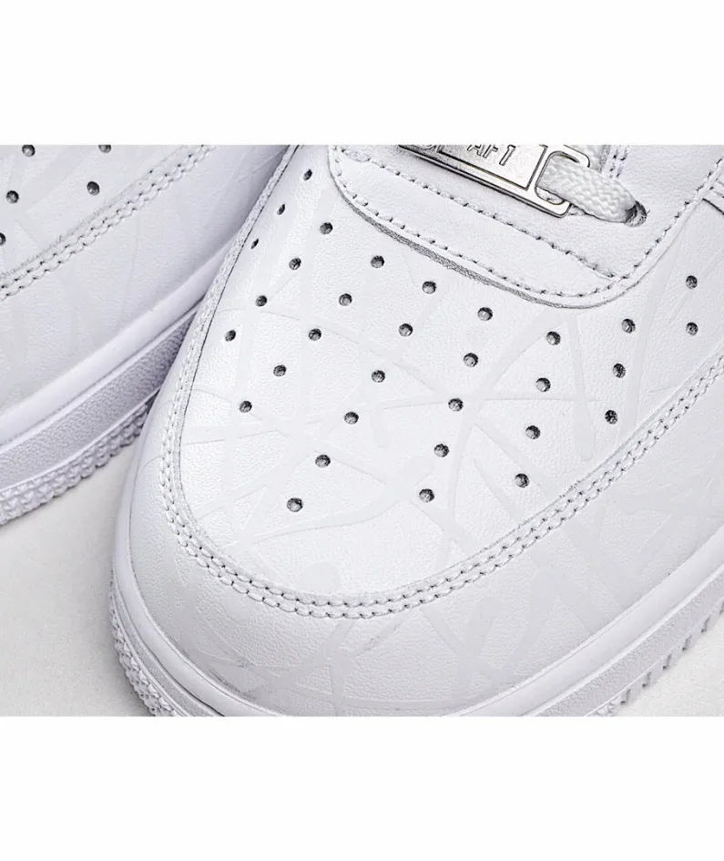 Nike Air Force 107 Low Top Sneakers