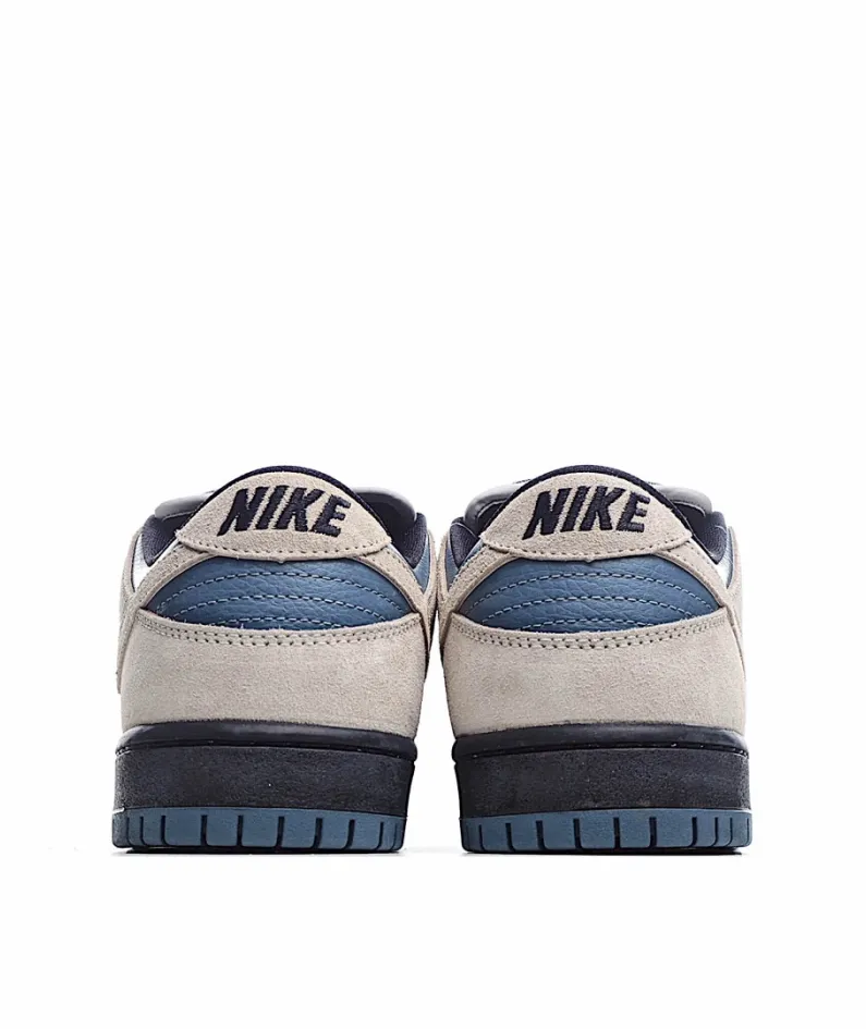 Nike SB Dunk Low Pro Sneakers