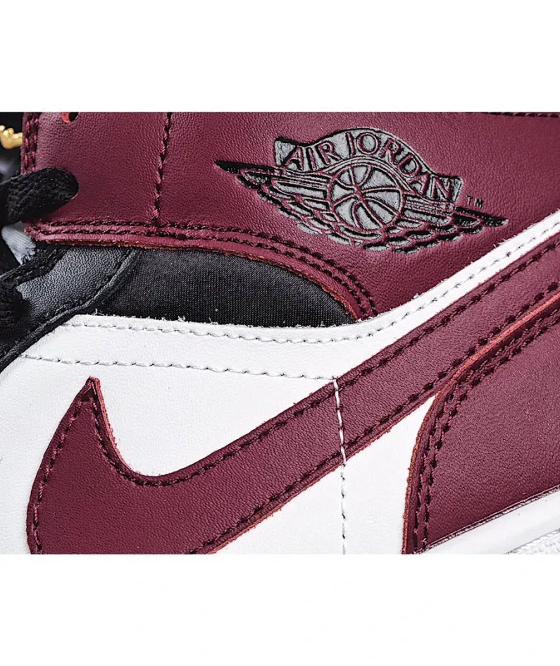 Wmns Air Jordan 1 Mid SE 'Gold Pendants'