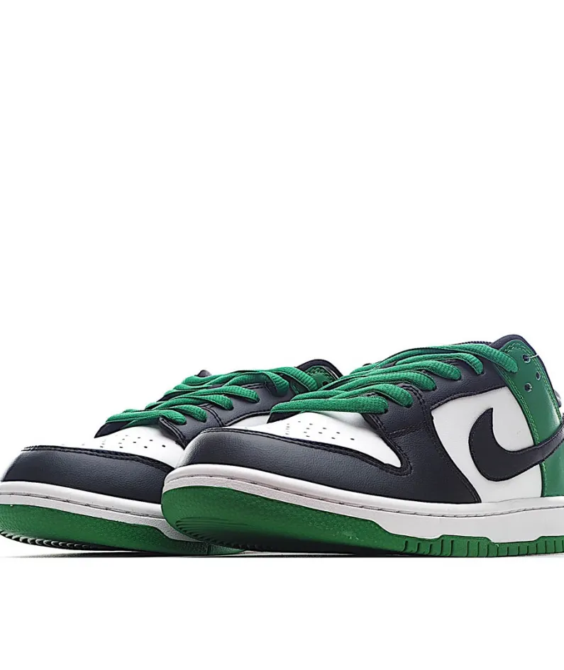 Nike SB Dunk Low Classic Green Low Top Sneakers