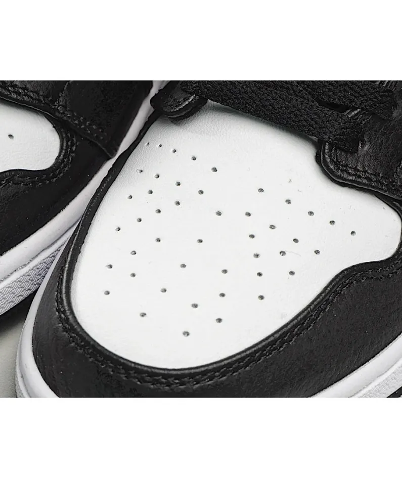 Air Jordan 1 Mid AJ1 Basketball Shoes Brand New