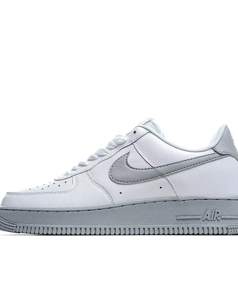 NikeAir Force 1 Low Low Top Sneakers
