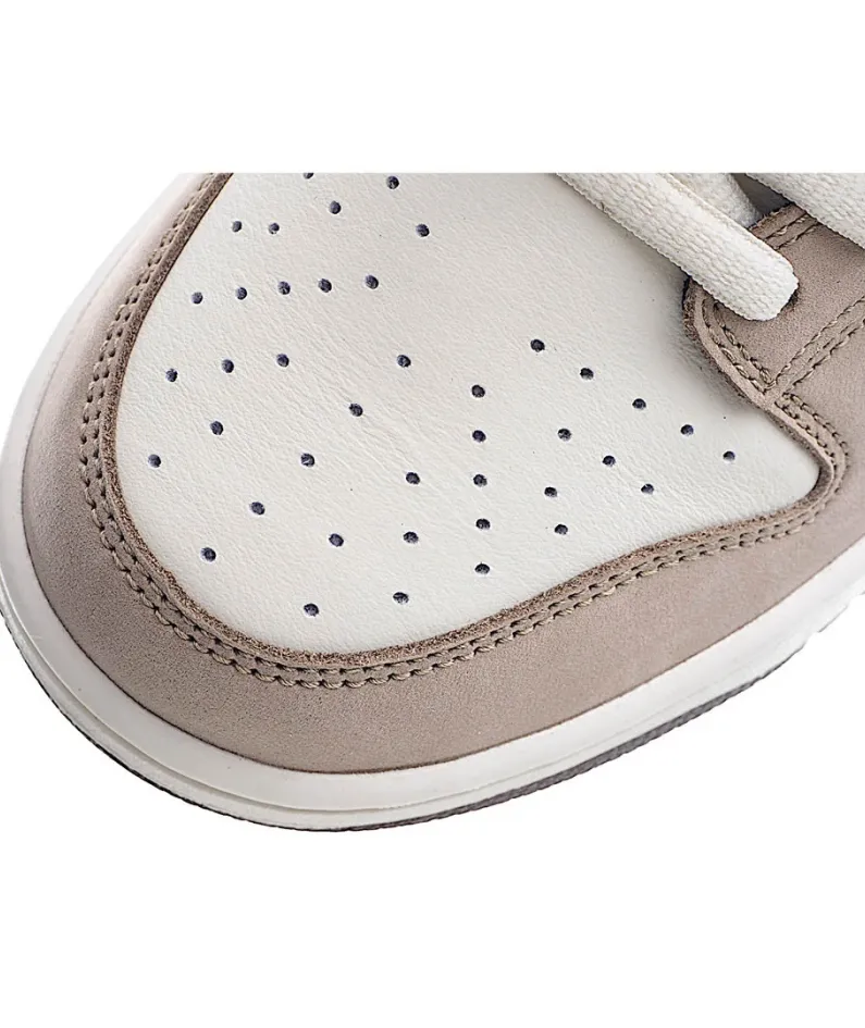 Otomo Katsuhiro x Nike SB Dunk Low Steamboy OST Low Top Sneakers