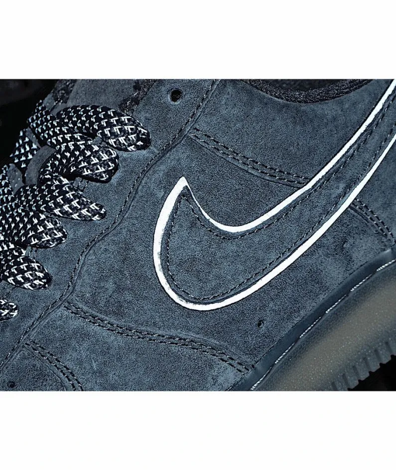 Nike Air Force 1 07 3M Reverse Low Top Sneakers AA1117-900