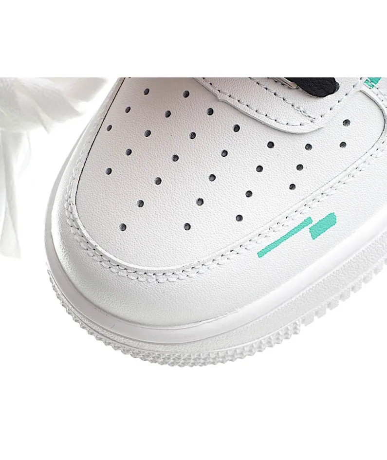 Nike Air Force 1 Low'07 Low Top Sneakers