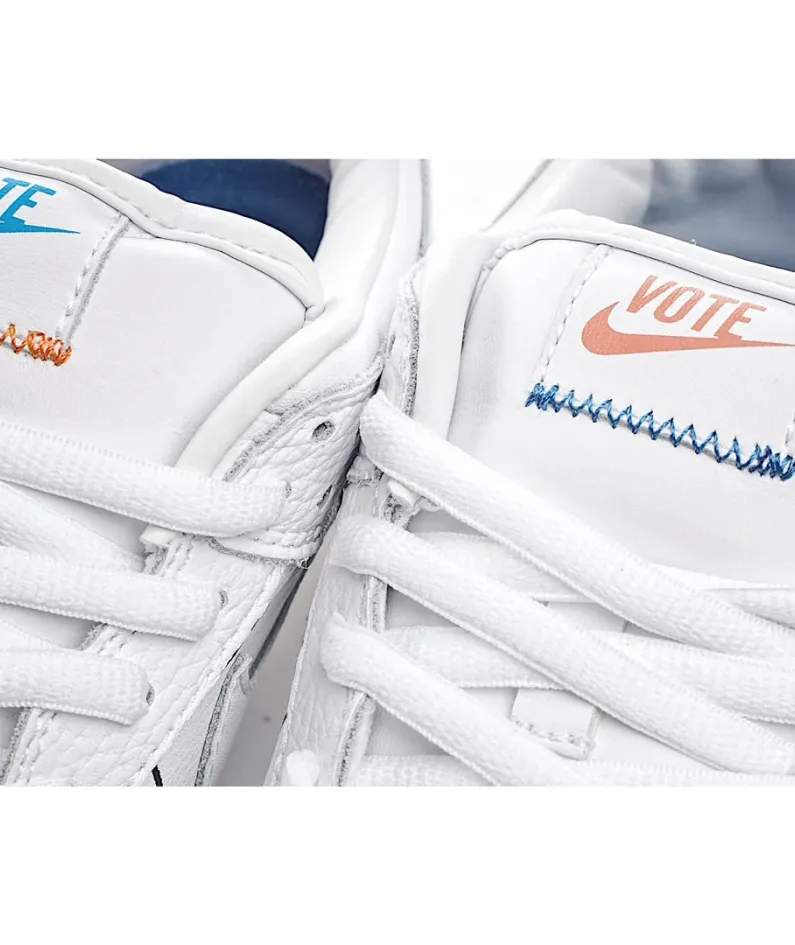 Nike Dunk SB Low White Pigeon Low Top Sneakers