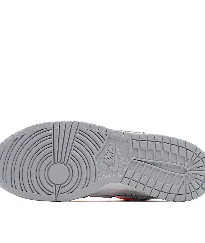 Nike SB Dunk OFF-WHITE Low-Top Sneakers
