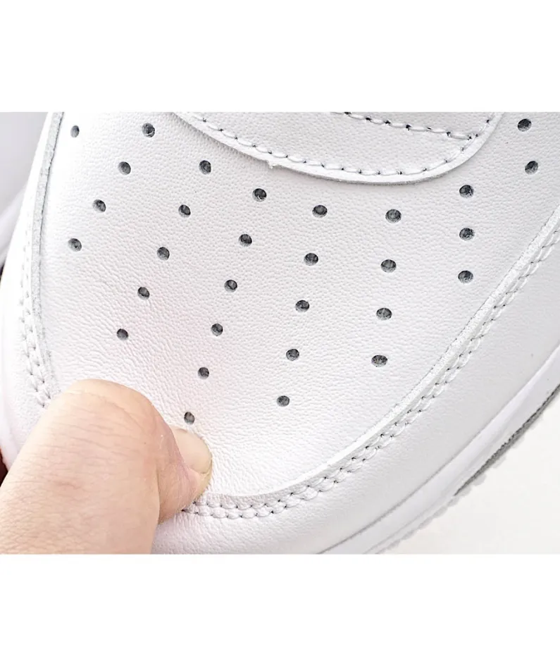 Nike Air Force Sneakers