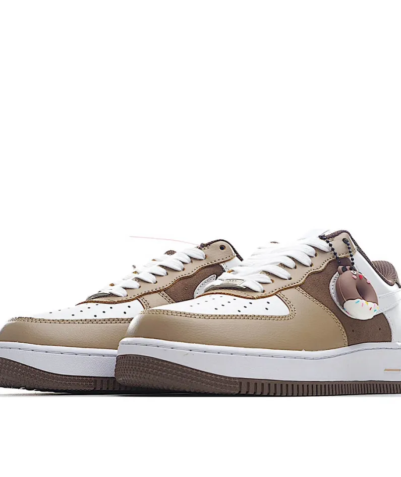 Nike Air Force 1 cappuccino low-top sneakers