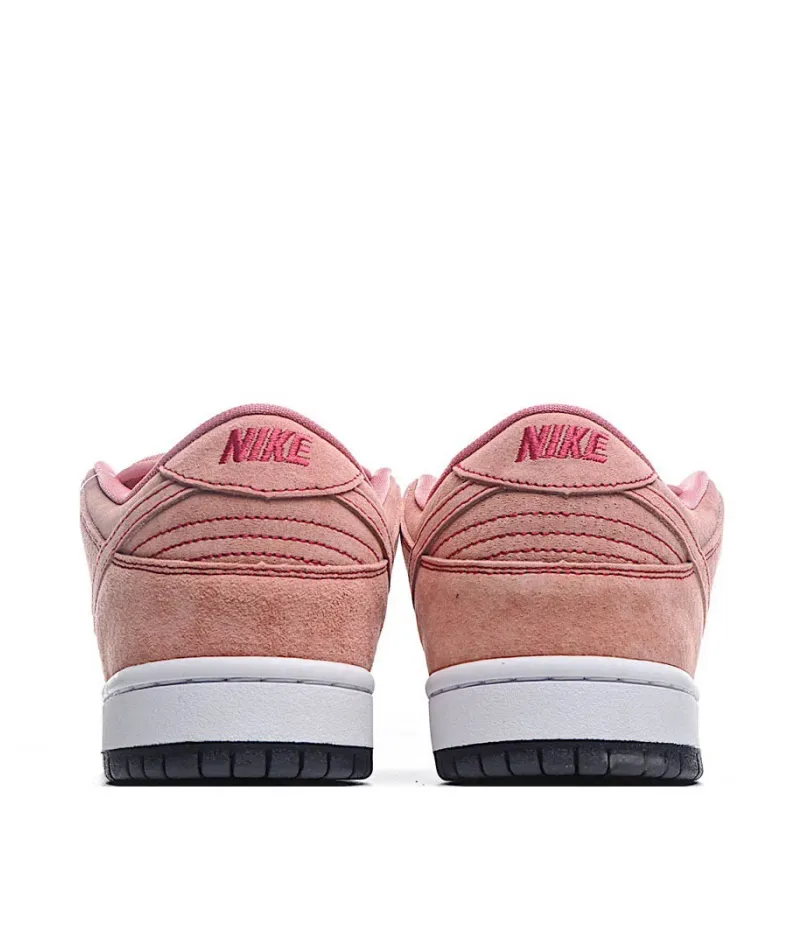 Nike SB Dunk Low "Pink Pink"