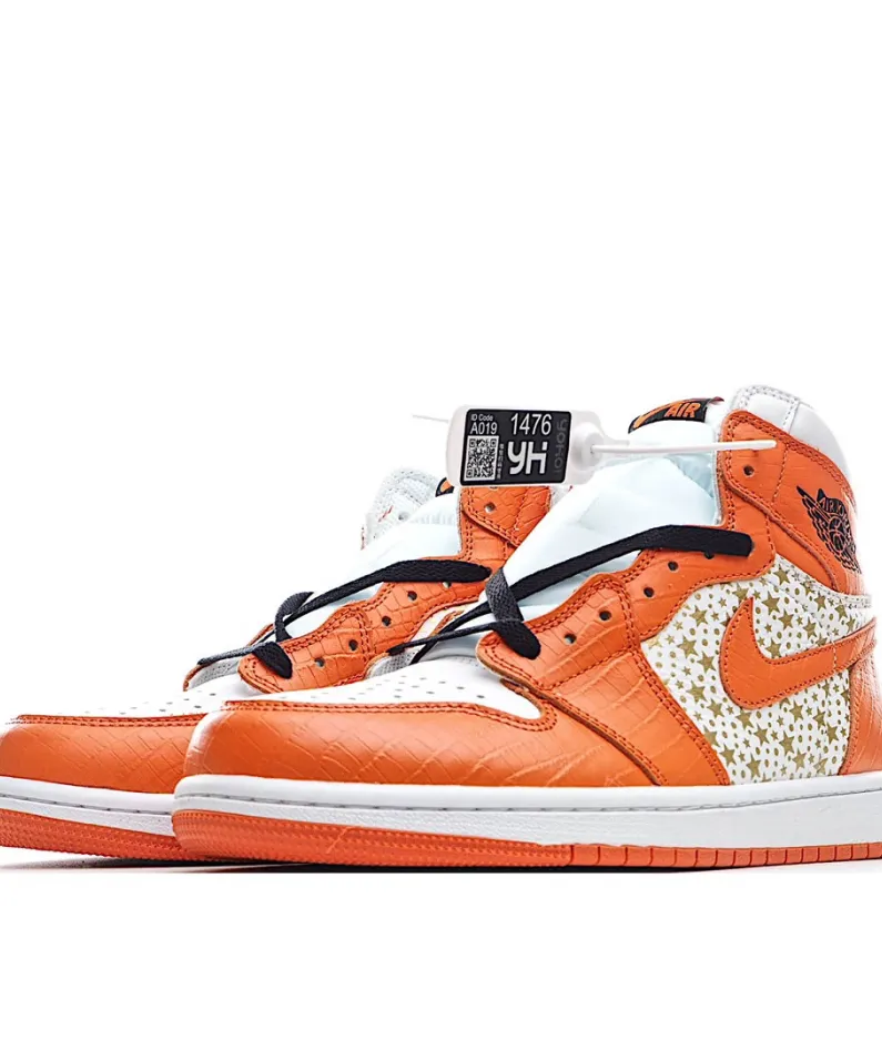 Supreme x AirJordan Retro AJ1 high-top basketball shoes