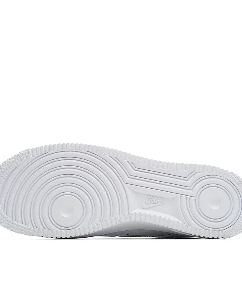 Nike Air Force 1 LV8  
