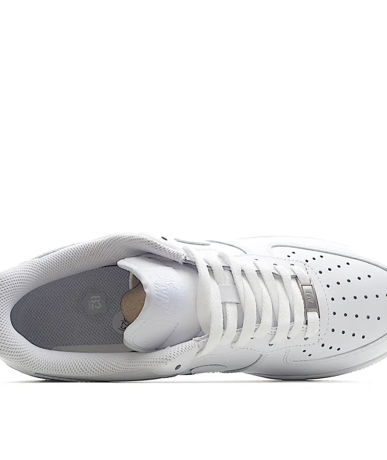 Nike Air Force 107 Low Low Top Sneakers