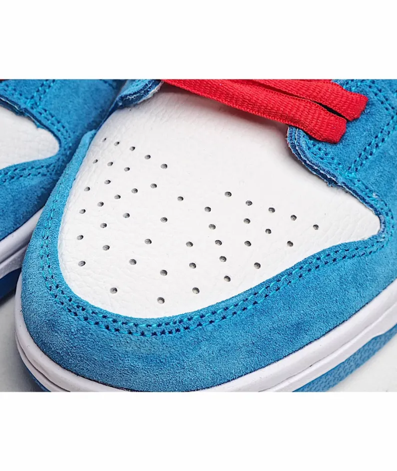 Nike SB Dunk Low“Doraemon