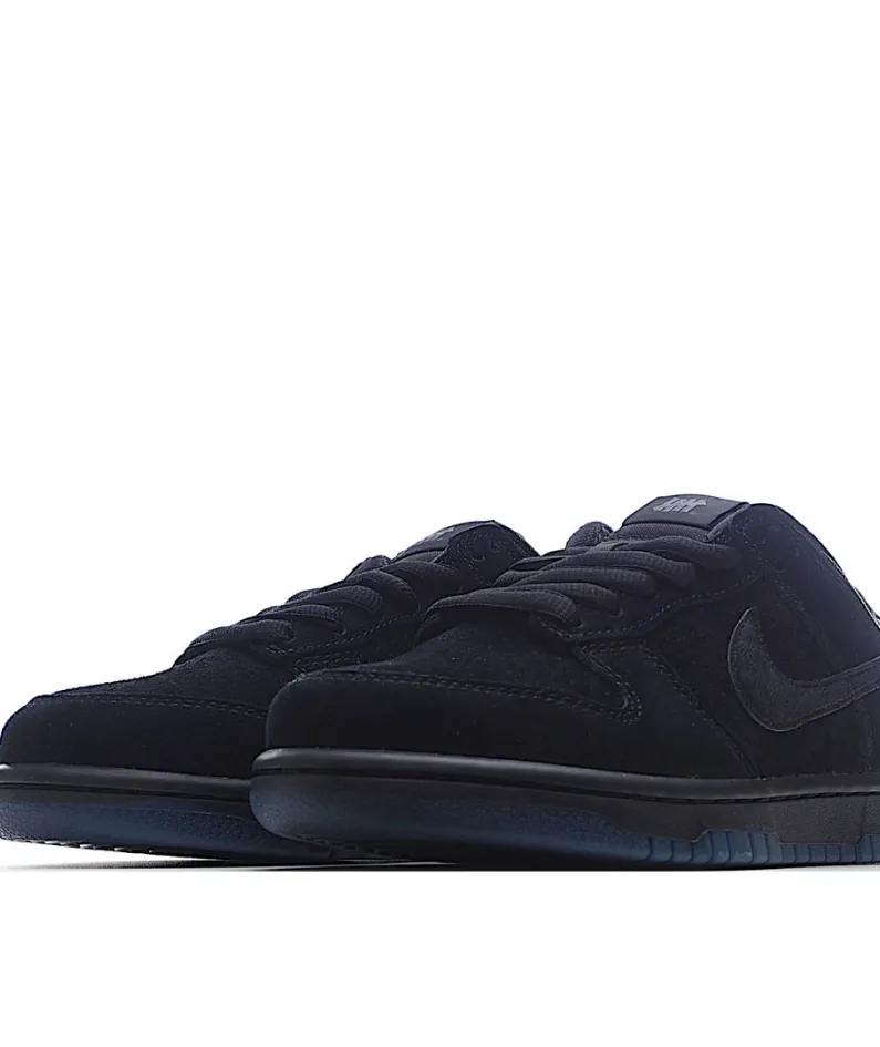 UNDFEATED x Nike Dunk Low