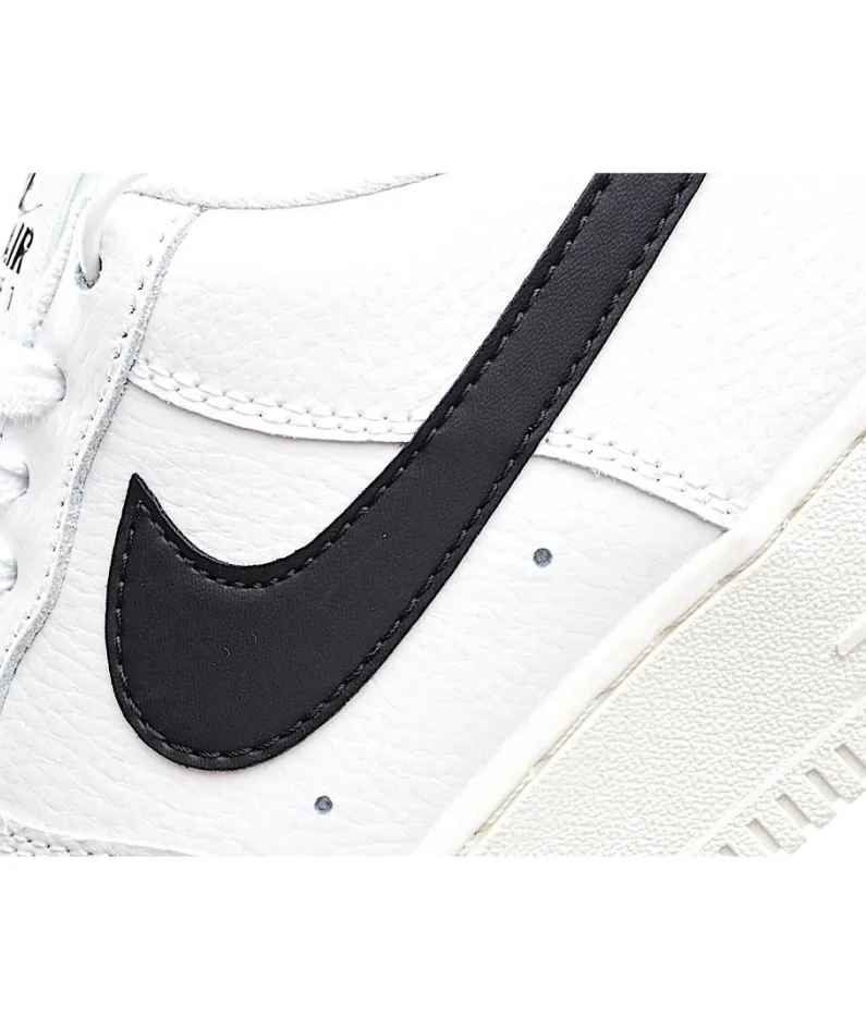 Nike Air Force 107 Beige and Black