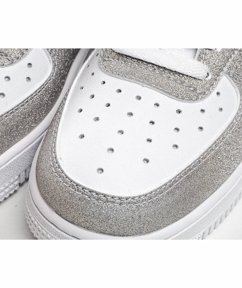 Nike Air Force 1 Low-Top Sneakers