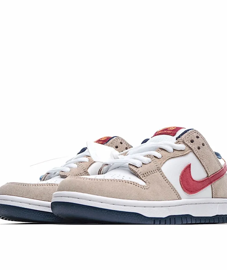 Nike SB Dunk Low Pro Low Top Sneakers