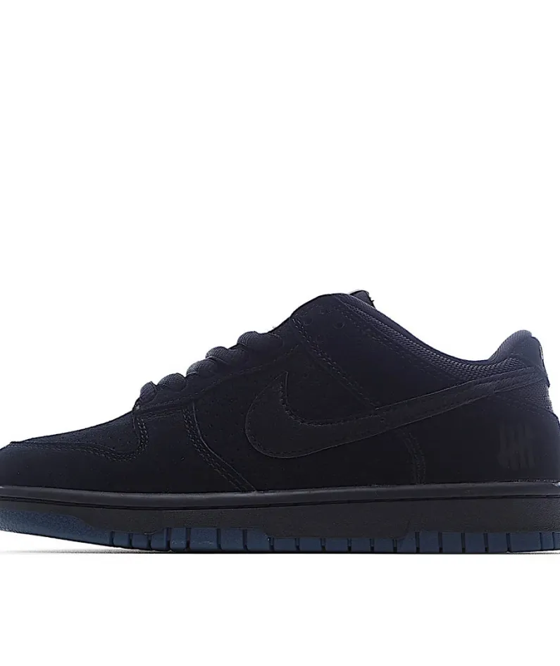 UNDFEATED x Nike Dunk Low