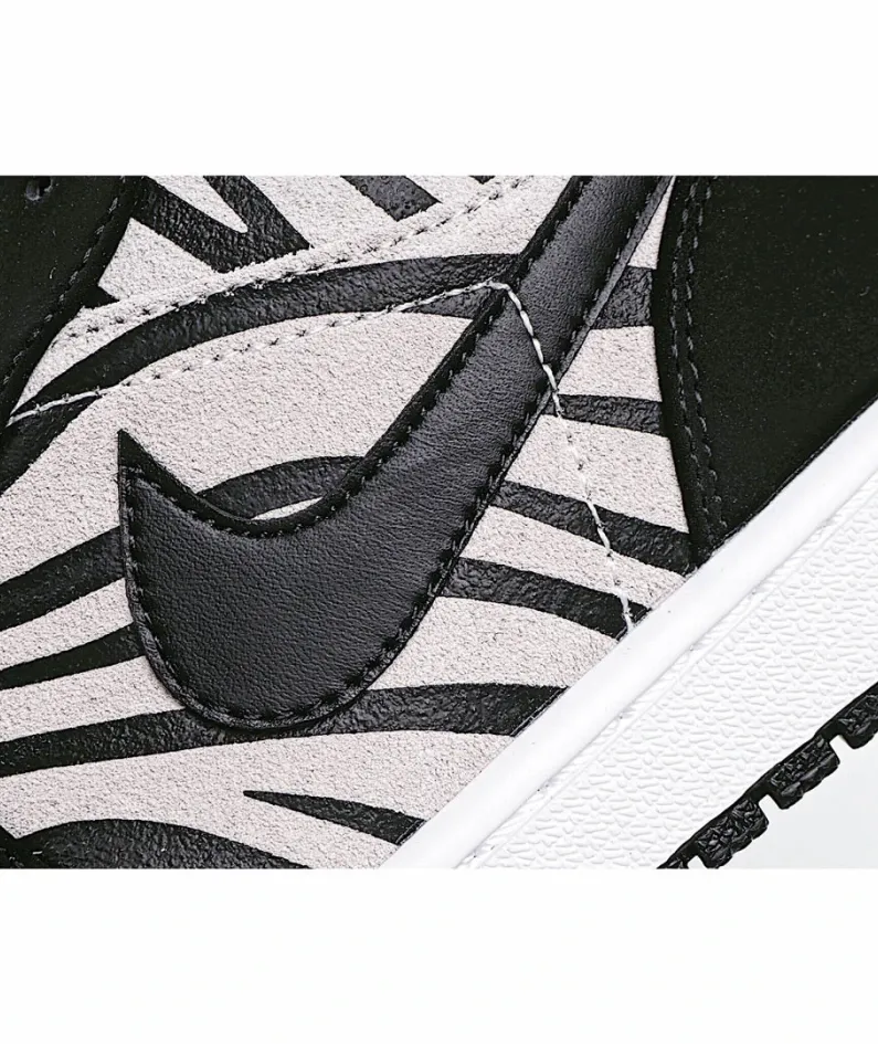 Air Jordan 1 Low GS 'Zebra'