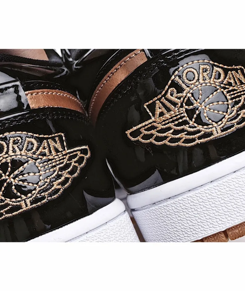 Air Jordan 1 Low GS 'Metallic Gold'