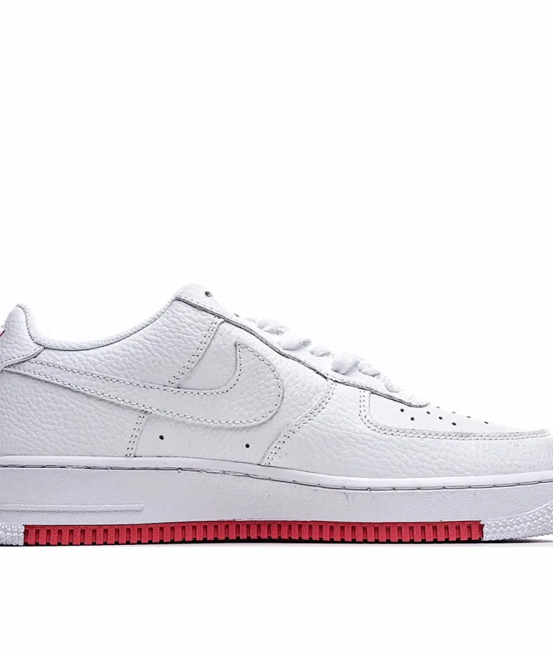 Nike Air Force 1 07 Low Low Top Sneakers