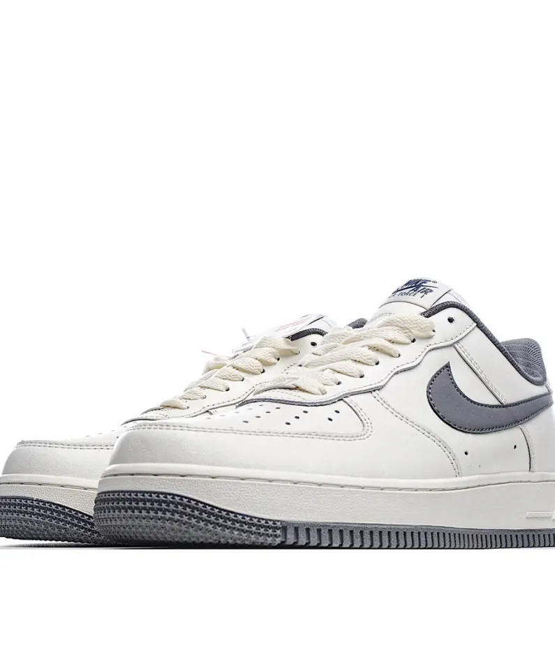 Nike Air Force1 07 Sneakers